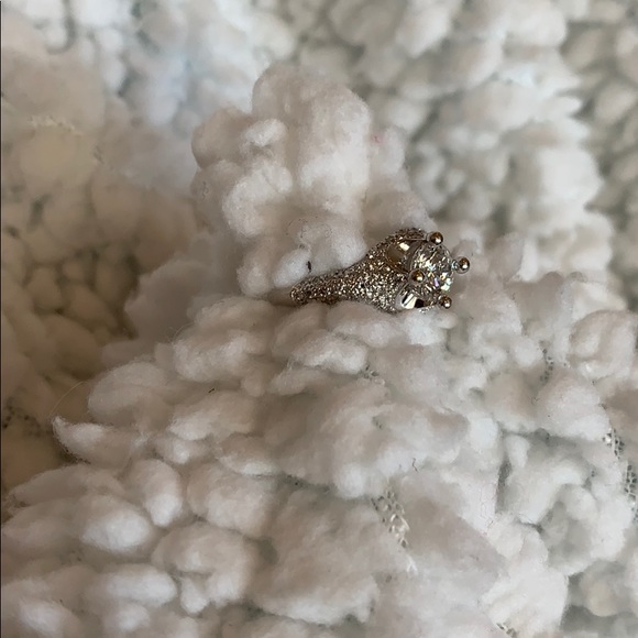 Diamond ring - Picture 7 of 8